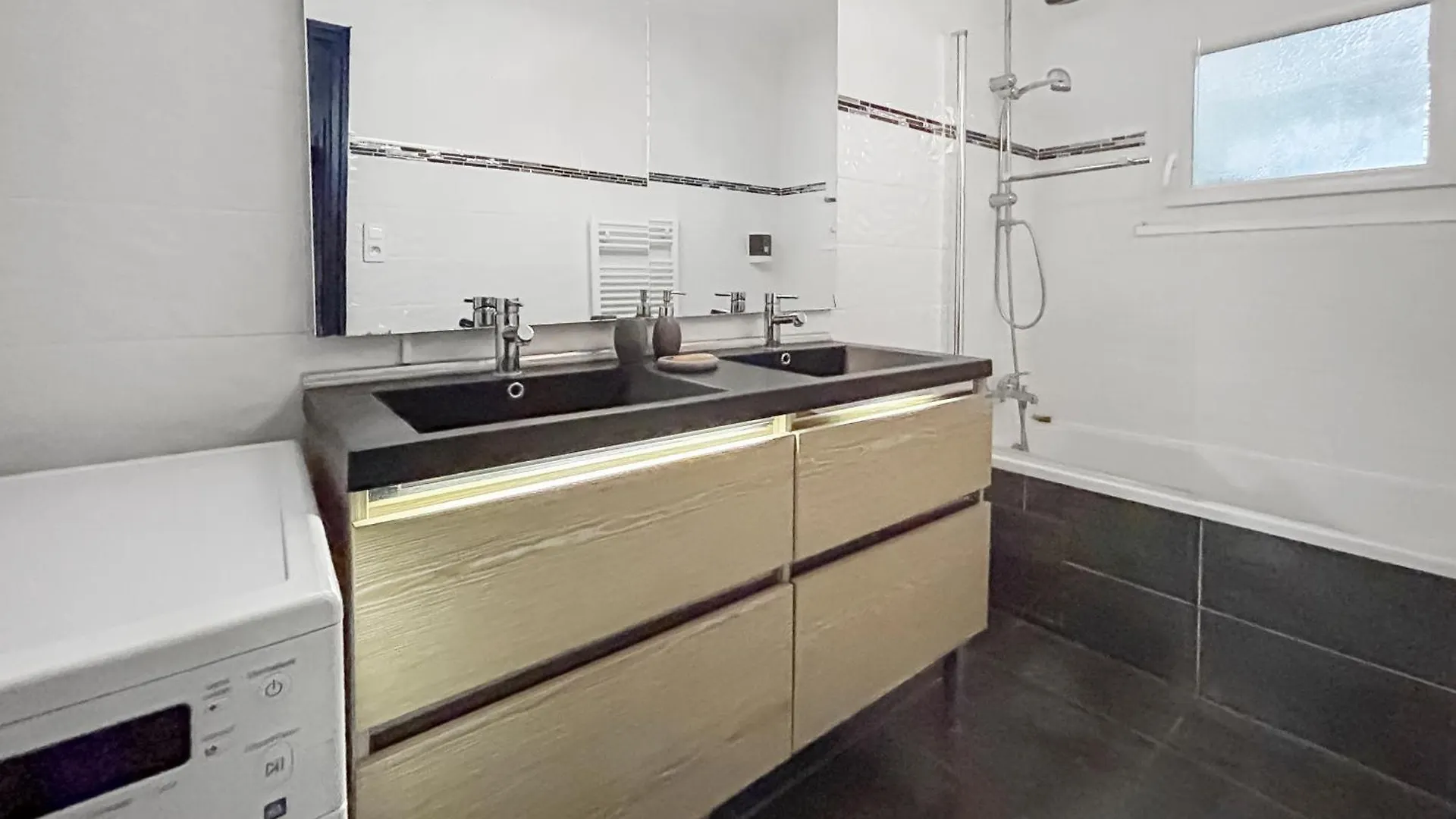 Apartment T4 Lumineux & Spacieux Avignon France